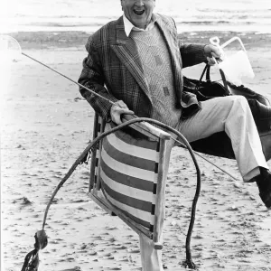 Norman Collier Comedian On The Beach A&copy;Mirrorpix