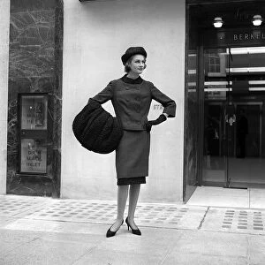 Norman Hartnell autumn collection 24th July 1962 Sally Jamieson wearing a black