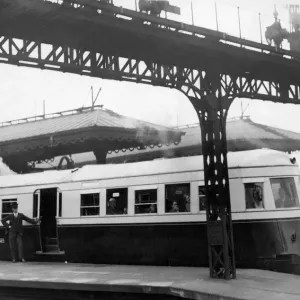 The North East gives a railway lead. - The Diesel-electric railbus leaving Newcastle The North East gives a railway lead. - The Diesel-electric railbus leaving Newcastle
