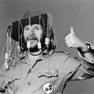 Bill Oddie of The Goodies is flying off to Australia to look for birds Bill Oddie of The Goodies is flying off to Australia to look for birds