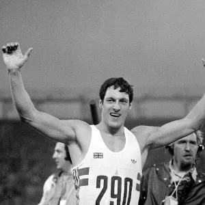 Olympic Games 1980 Moscow Alan Wells Athletic - 100 metres 80 / 3933-15m Olympic Games 1980 Moscow Alan Wells Athletic - 100 metres 80 / 3933-15m