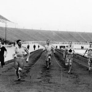 Olympics Games 1908 13th July 1908 the finsh of the 120 yard dash during the Olympic Olympics Games 1908 13th July 1908 the finsh of the 120 yard dash during the Olympic