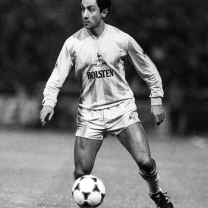 Ossie Ardiles Footballer and football manager dbase Ossie Ardiles Footballer and football manager dbase