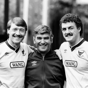 Oxford United footballers Malcolm Shotten (left) and Gary Briggs (right
