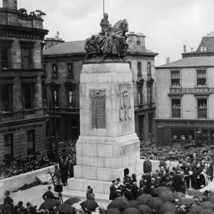 Print of Paisley War Memorial unveiled in 1924 Print of Paisley War Memorial unveiled in 1924