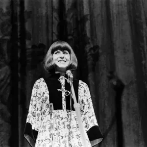 Pam Ayres performs at Bristol Hippodrome. 6th April 1977 Pam Ayres performs at Bristol Hippodrome. 6th April 1977