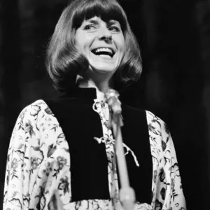 Pam Ayres performs at Bristol Hippodrome. 6th April 1977 Pam Ayres performs at Bristol Hippodrome. 6th April 1977