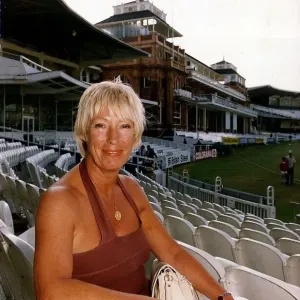 Pat Hughes Cricket Glamorgan Committee Member Print (00191) Pat Hughes Cricket Glamorgan Committee Member Print (00191)