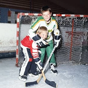 Paul Berrington 12, of the Dundee Rockets Ice Hockey team and younger brother Paul 7
