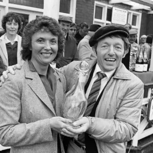 Paul Daniels besucht das Redcar-Rennstadium, um sein Pferd im 'Magic' zu sehen