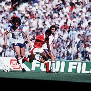 Paul Mariner of England during football World Cup 1982 running with ball England 1