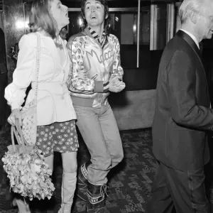 Paul McCartney and his wife Linda McCartney attend the film premiere of Lady Sings Paul McCartney and his wife Linda McCartney attend the film premiere of Lady Sings