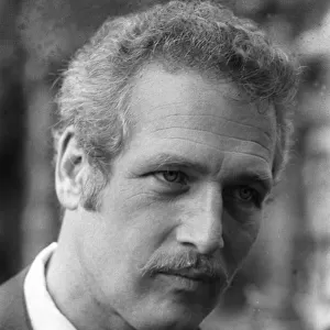 Paul Newman October 1969 At a press conference in London at Les Ambassadeurs in