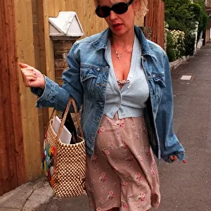 Paula Yates Pregnant TV Presenter leaves her house in Clapham