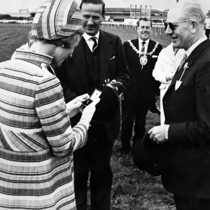 A Pause for Katharine, Duchess of Kent Print 1967 A Pause for Katharine, Duchess of Kent Print 1967