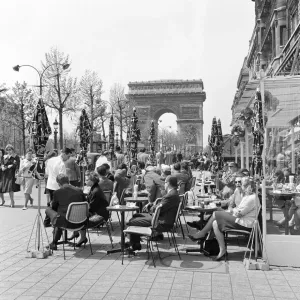 Parisian Spring Scene Print, May 1960