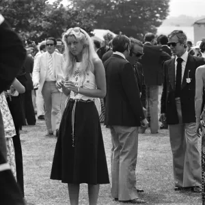 People enjoying the Henley Regatta. River Thames, Henley-on-Thames, Oxfordshire