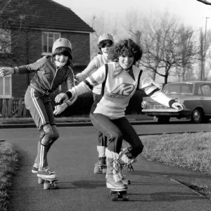 Petite Mother of Three: Europe's Fastest Woman on Four Wheels Petite Mother of Three: Europe's Fastest Woman on Four Wheels
