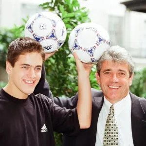 Photocall - Addidas - Kevin Keegan with young football players, stars of the future Photocall - Addidas - Kevin Keegan with young football players, stars of the future