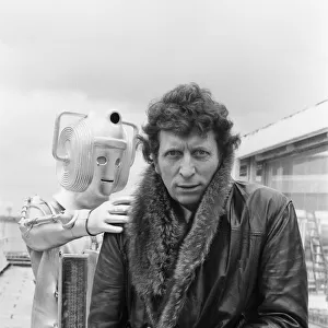Photocall to introduce new Doctor, actor Tom Baker - the 4th Doctor - pictured with a