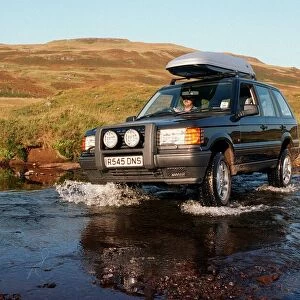 Pic shows... Range Rover 2.5 DSE on a fishing trip to the Island of Mull