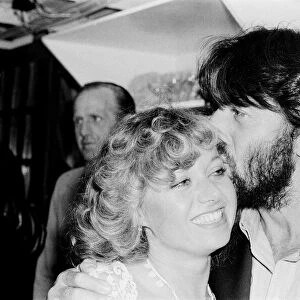 Picture shows Dustin Hoffman (left) and Elaine Paige (right)