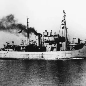 Print of H.M.S Tango Admiralty Trawler at Sea Print of H.M.S Tango Admiralty Trawler at Sea