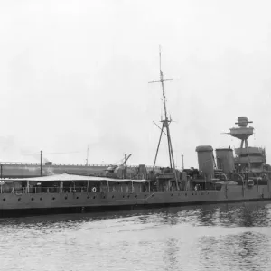 Die Abbildung zeigt die HMS Calcutta, der HMS Calcutta war eine K-klasse leichte Kreuzer Die Abbildung zeigt die HMS Calcutta, der HMS Calcutta war eine K-klasse leichte Kreuzer