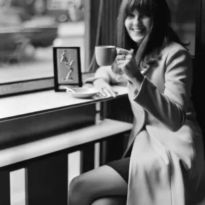 Picture shows the shows presenter Cathy McGowan with her Variety Club go Great Britain Picture shows the shows presenter Cathy McGowan with her Variety Club go Great Britain