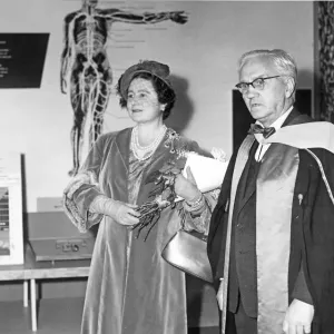 Print of Sir Alexander Fleming with Queen Elizabeth, the Queen Mother Print of Sir Alexander Fleming with Queen Elizabeth, the Queen Mother