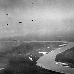 Picture taken during the Allied Army journey to the East Bank of the Rhine