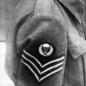 Pictured, the British Parachute Instructors Badge. On leaving the Parachute Training