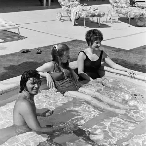 Pictured in Las Vegas, Nevada are Janet Lovegrove and Gillian Mason Pictured in Las Vegas, Nevada are Janet Lovegrove and Gillian Mason
