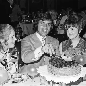 Pictured in Las Vegas, Nevada are Janet Lovegrove and Gillian Mason Pictured in Las Vegas, Nevada are Janet Lovegrove and Gillian Mason