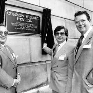 Plaque unveiling to mark the opening of Curzon Street Station