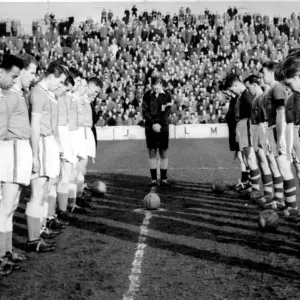 players on football pitches throughout Britain stood in silent tribute to the brillian players on football pitches throughout Britain stood in silent tribute to the brillian