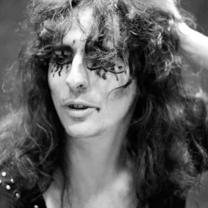 Alice Cooper at Heathrow Airport, 1971 Print