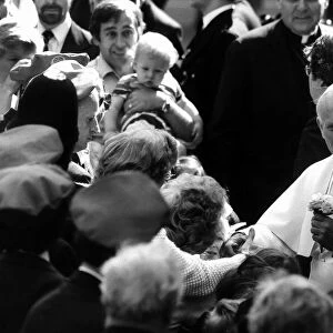 Pope John Paul II visits Britain May 1982 The pope is greeted by