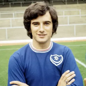 Portsmouth player Norman Piper poses on the pitch at Fratton Park. August 1970 Portsmouth player Norman Piper poses on the pitch at Fratton Park. August 1970