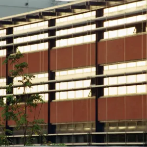 The Powergen headquarters which has just won another design award. 25th September 1996 The Powergen headquarters which has just won another design award. 25th September 1996