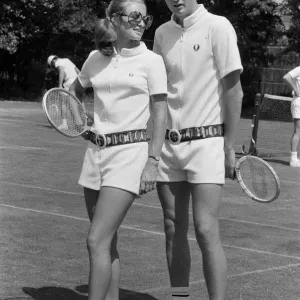 Avant Wimbledon au Hurlingham Club. Modes unisex par Fred Perry. Avant Wimbledon au Hurlingham Club. Modes unisex par Fred Perry.