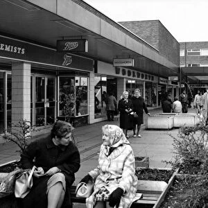 The precinct at Chelmsley Wood Shopping Centre. 1st May 1981