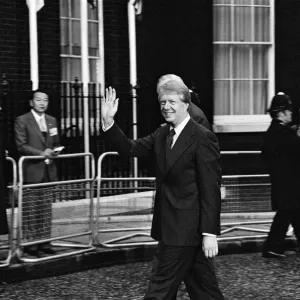 El presidente Jimmy Carter se reúne con el primer ministro James Callaghan en la calle de Downing.