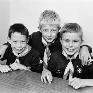 Dalton Cubs Receive Gold Arrows Print, 4th November 1989