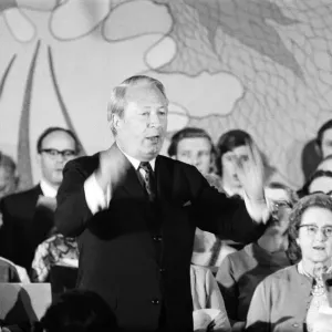 Print of Prime Minister Edward Heath at Broadstairs Carol Concert