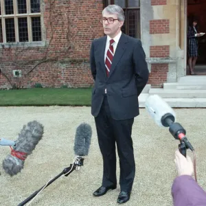 Prime Minister John Major speaking at Chequers. February 1991 Prime Minister John Major speaking at Chequers. February 1991