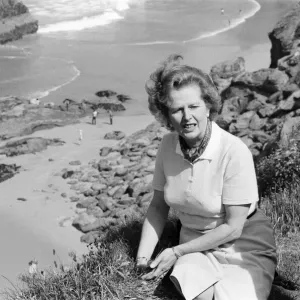 La Première ministre Margaret Thatcher en vacances dans le Nord du Cornwall. 10 août 1981. La Première ministre Margaret Thatcher en vacances dans le Nord du Cornwall. 10 août 1981.