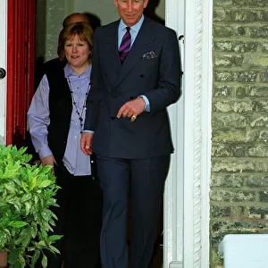 Prince Charles May 1998 Leaving Nicola Hewitt house after useing it to vist cancer