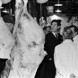 El príncipe Carlos, Príncipe de Gales, visita el mercado de Smithfield. 4 de noviembre de 1980. El príncipe Carlos, Príncipe de Gales, visita el mercado de Smithfield. 4 de noviembre de 1980.