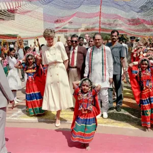Prince Charles and Princess Diana in India Print 1992 Prince Charles and Princess Diana in India Print 1992